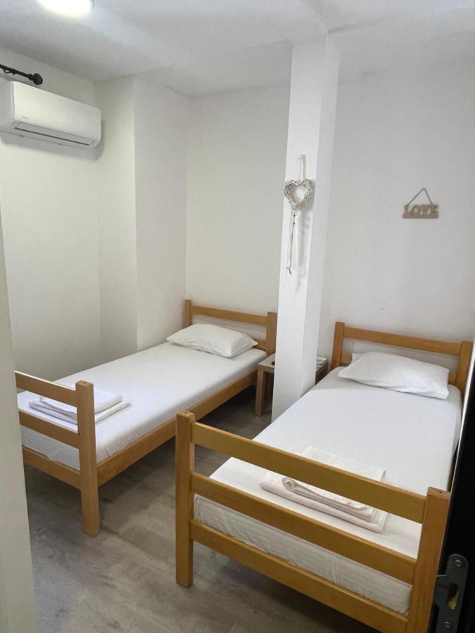 Apartments & Rooms Left River Belgrad Zewnętrze zdjęcie